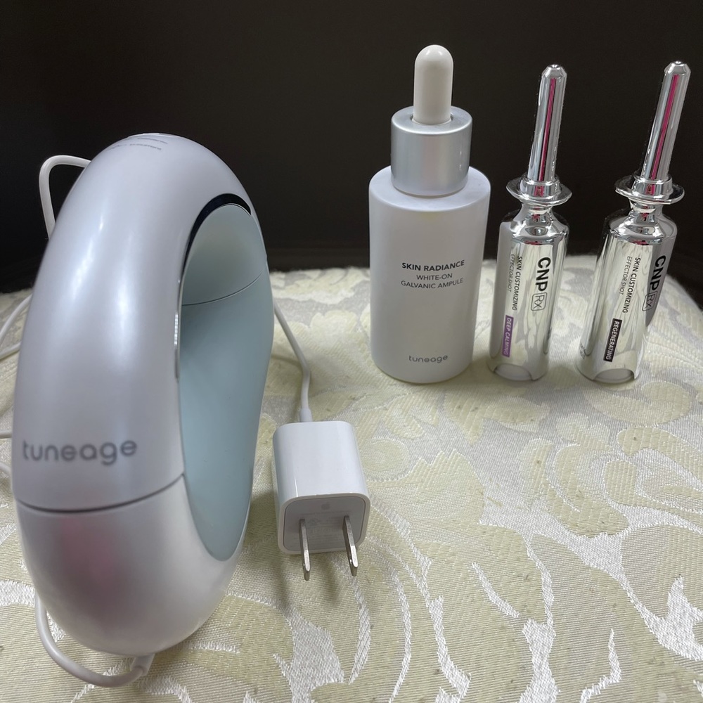 Tune Age Tune age Galvanic Skin Expert with gift